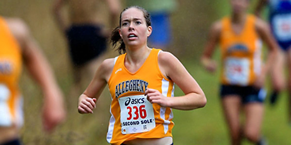 Women’s cross-country nearly upsets No. 1 Oberlin