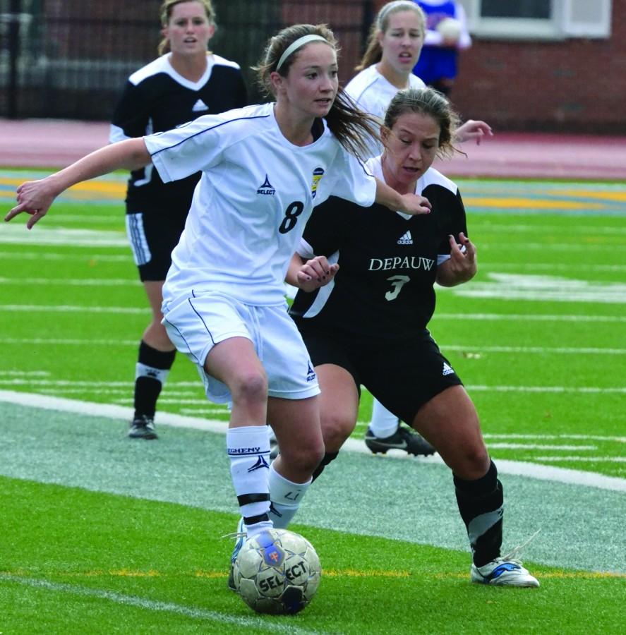 Women’s soccer team clinches playoff spot with two victories