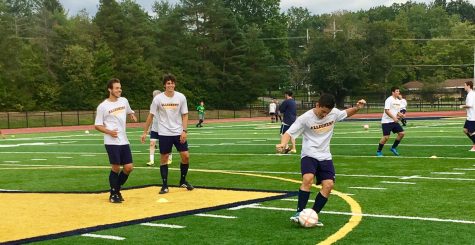 Bryce Evans, ‘18, Izaak Miller, ‘18 and Jorge Olan, ‘20, participate passing drills during practice on Thursday, Aug. 31, 2017 at the Andrew Wells Robertson Athletic Complex.