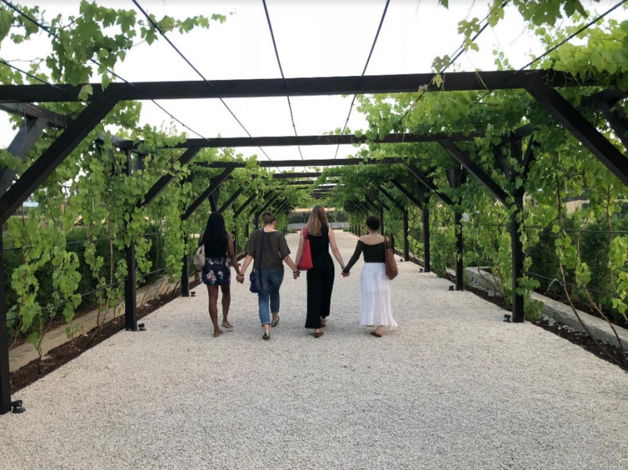 Britiny Hubbard, ’19, Margaret Zeller, ’20, Madeline Fodor, ’20, and Alexa Vargas, ’19 walk together at Castle Mimi Winery as part of the 2018 Moldova EL Seminar.