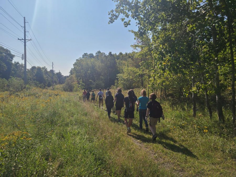 Students+walk+along+the+Lew%E2%80%99s+Land+trail+during+the+French+Creek+Cleanup+on+Saturday%2C+Sept.+11.+Another+group+worked+on+the+Mill+Run+in+Downtown+Meadville.