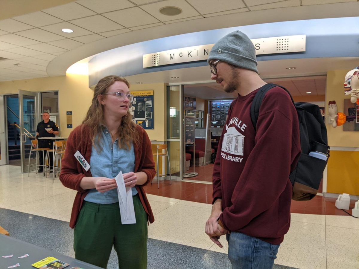 Meadville City Councilmember Autumn Vogel, ’15 (left), speaks with Joe Leszczynski, ’25, during the ‘Meet the Candidates” event on Wednesday, Oct. 18. “I enjoy any chance to talk with the people who make up Meadville,” Vogel said, adding that students are a part of Meadville in her eyes. Vogel, a Democrat, is running for re-election alongside Deputy Mayor Larry McKnight.