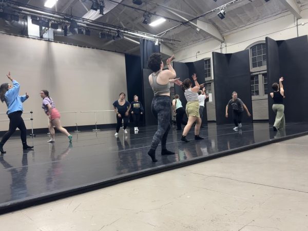 Members of Orchesis practice the advanced modern dance piece with four weeks remaining until the show. 
Sara Margo, '26, choreographed the dance to “Somebody I Used to Know” by Gotye. 
